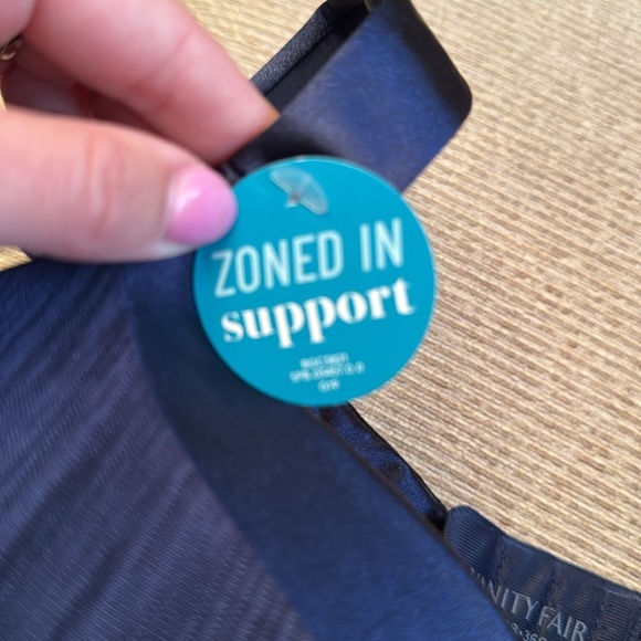 NWT Vanity Fair Bra - Picture 9 of 10